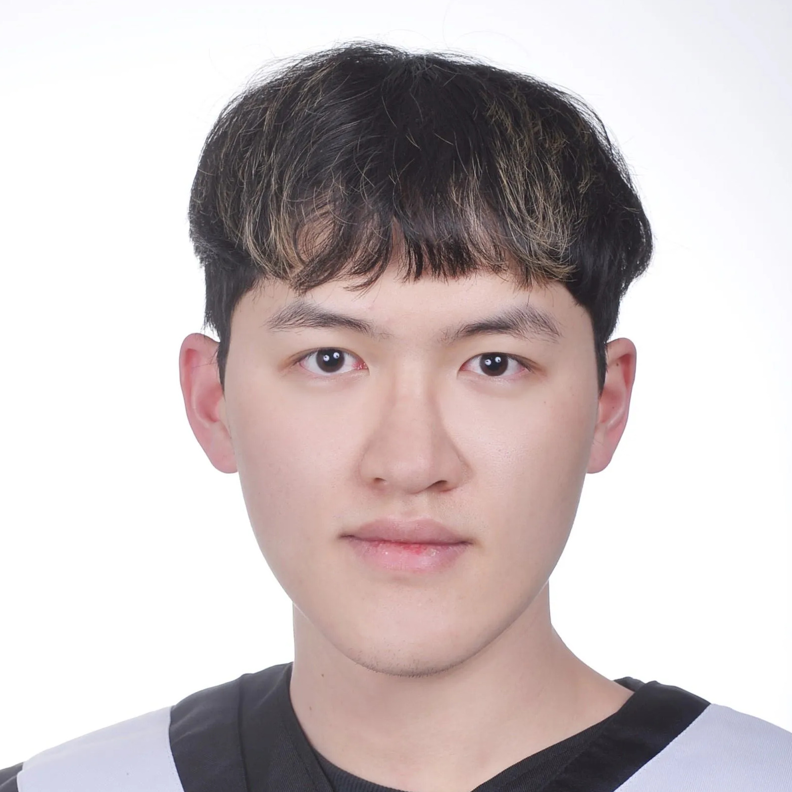 Yo-Chen Lin